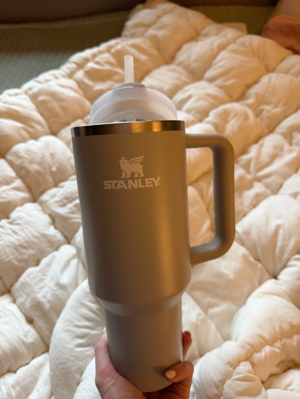 40oz Stanley - Picture 3 of 4